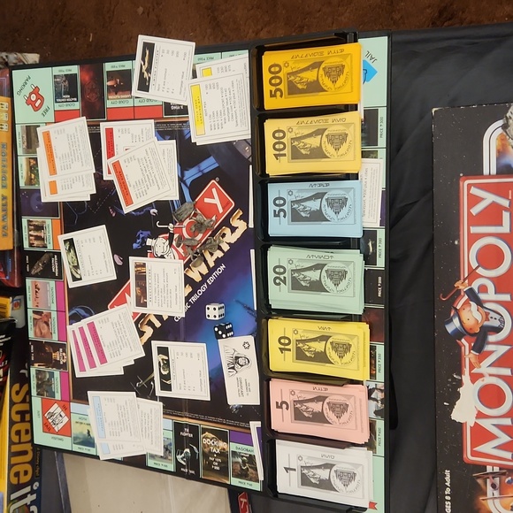 Star Wars Monopoly Original Trilogy Board Game - Picture 3 of 6